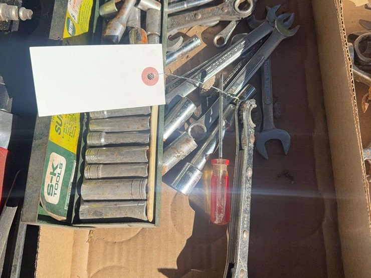 1/4"-sockets,-wrenches-image-1