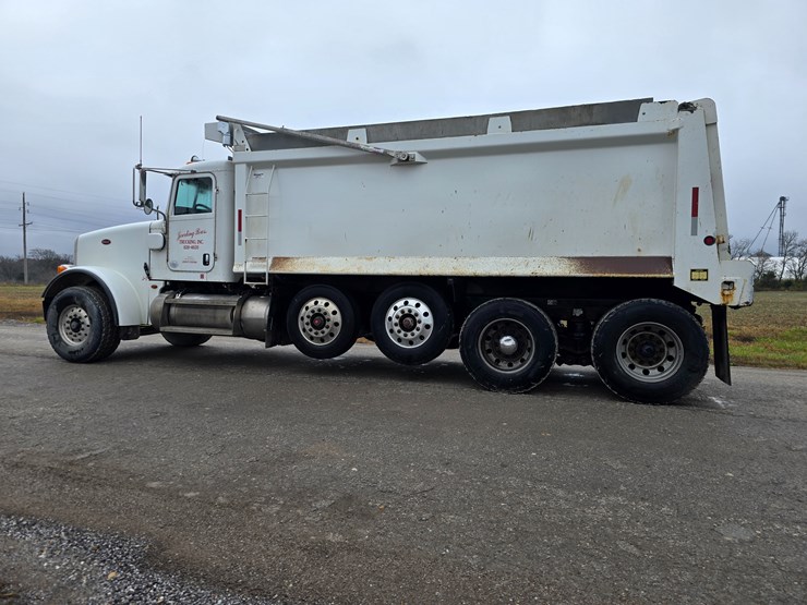 peterbilt-367-image-13