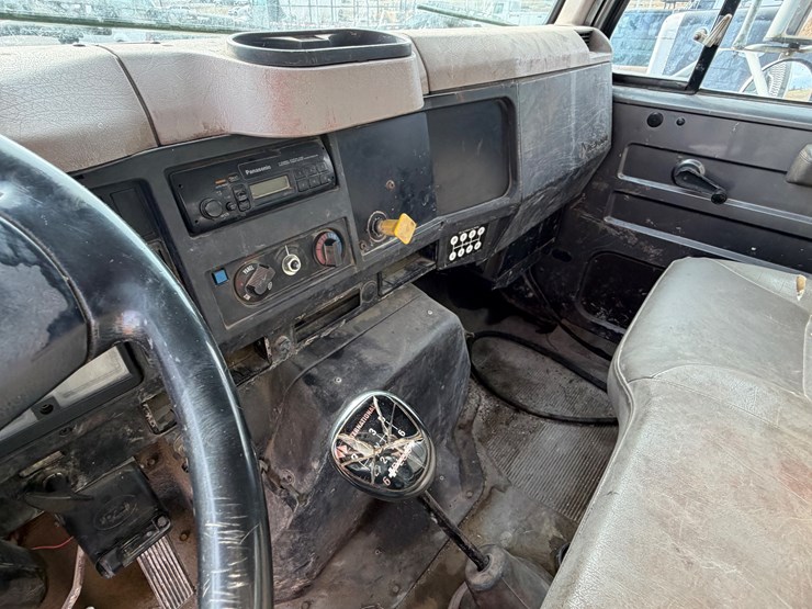 international-4700-image-19