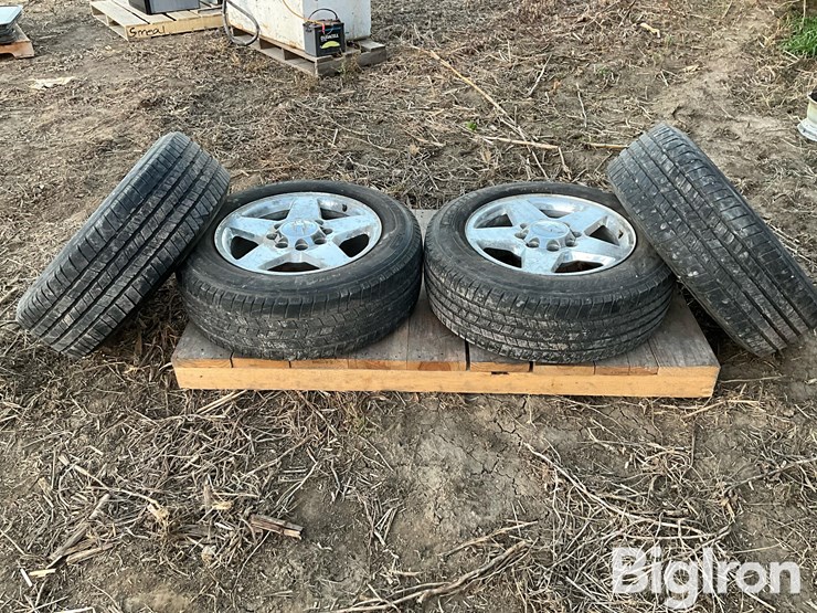 chevrolet-2500hd-image-8