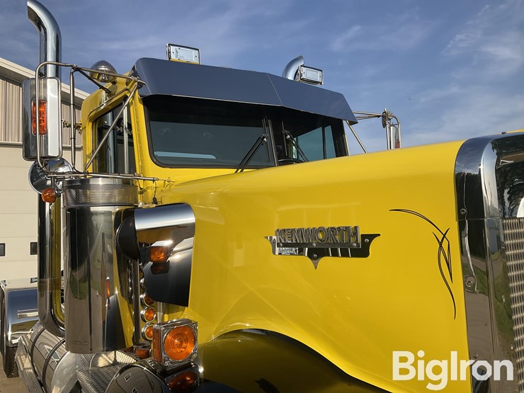 kenworth-w900-image-19