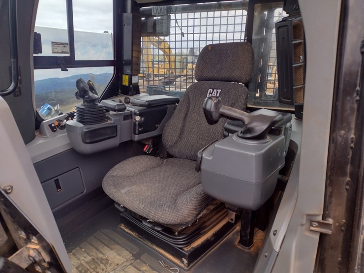 caterpillar-d7e-lgp-image-18