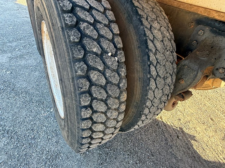 mack-r686st-image-16