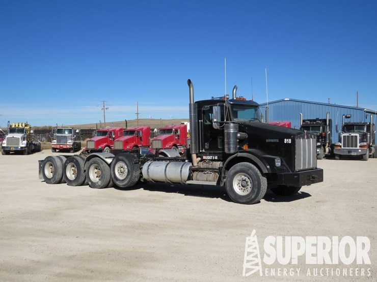 2012-kenworth-t800-image-2