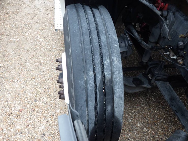 freightliner-cascadia-126-image-26