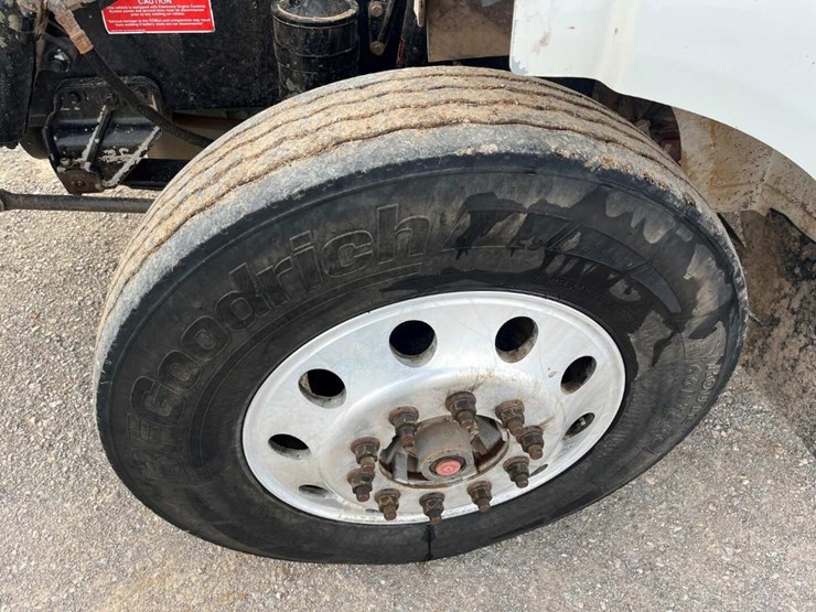 2016-western-star-4900-image-12