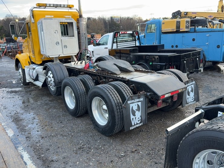 2008-kenworth-t800-image-9