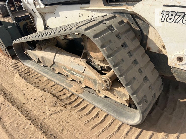bobcat-t870-image-21
