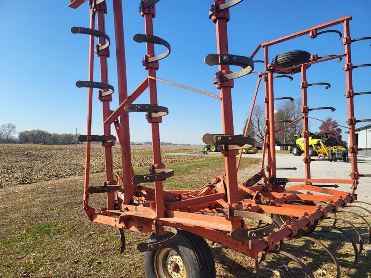 allis-chalmers-1300-field-cultivator-image-22