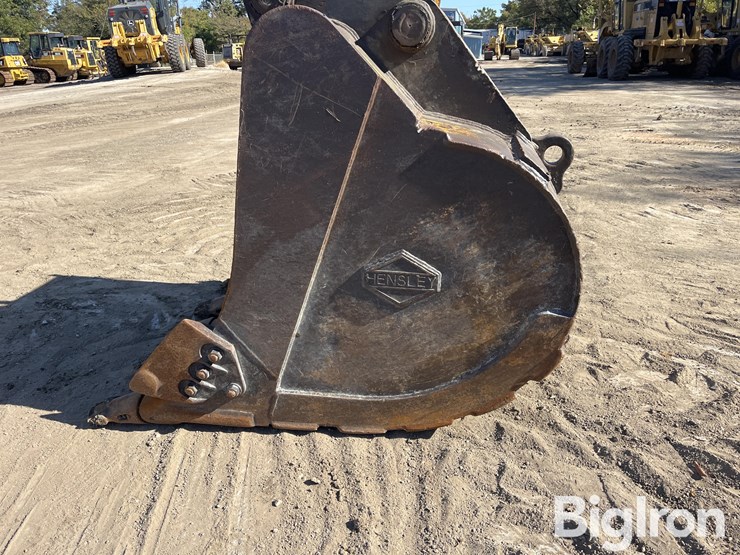 2011-komatsu-pc228us-lc-8-image-19