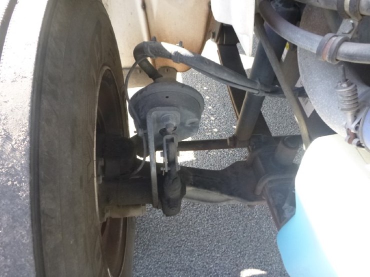 freightliner-m2-106-image-22