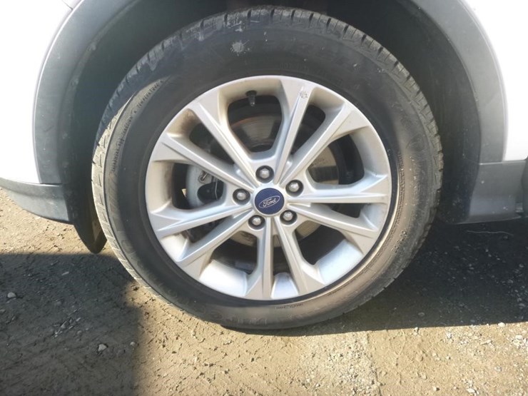 2017-ford-escape-image-14