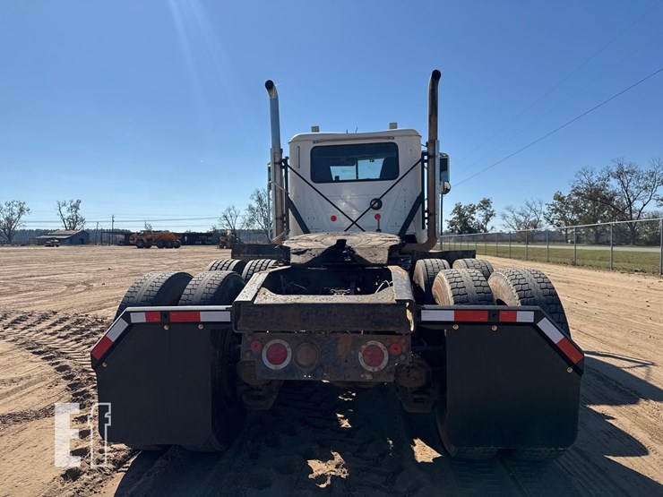 2015-mack-pinnacle-chu613-image-7