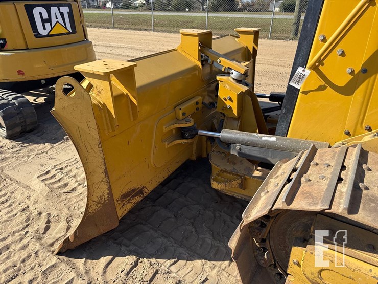 2021-caterpillar-d3-image-19