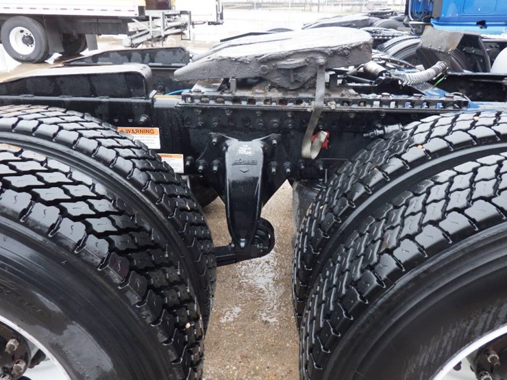 freightliner-cascadia-126-image-7