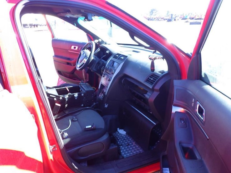 2013-ford-explorer-image-6