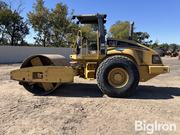 caterpillar-cs-563e-image-8