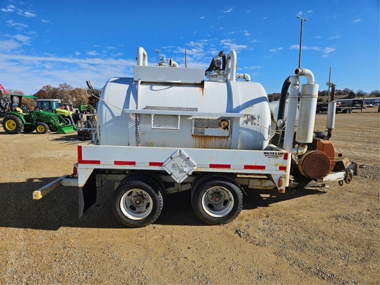 #3272-•-1983-presvac-systems-sewer-vac-image-6