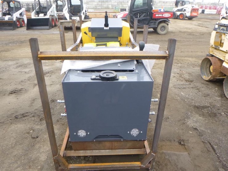 sdlool-sl1000-tandem-vibratory-roller-image-8