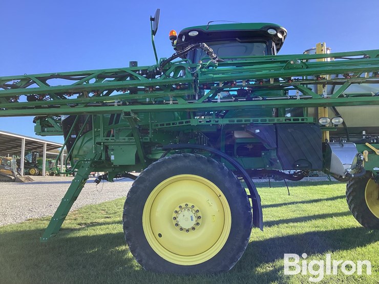 john-deere-r4038-image-15