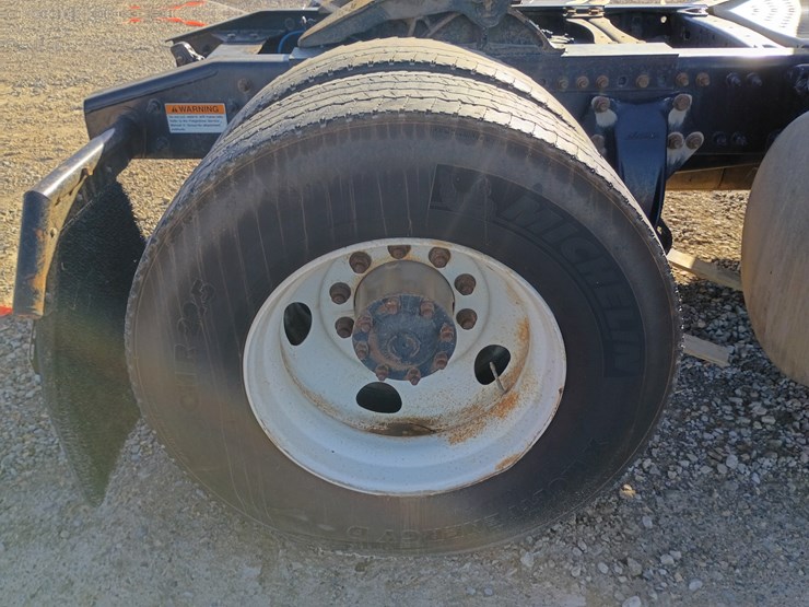 freightliner-cascadia-125-image-84