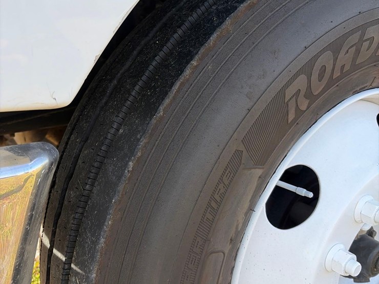 ford-f650-xl-image-8