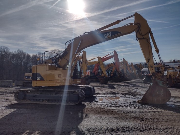 caterpillar-321c-image-3