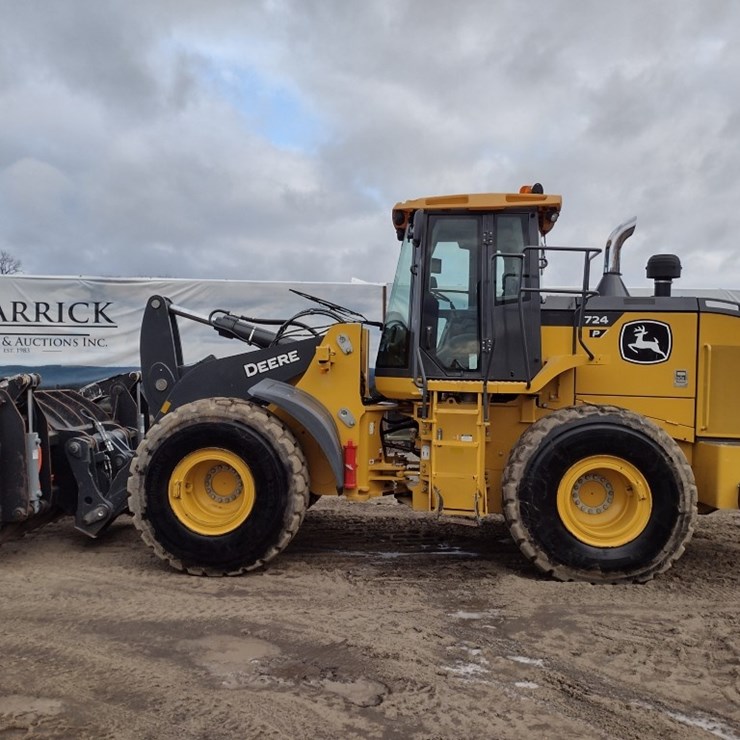 DEERE 724P