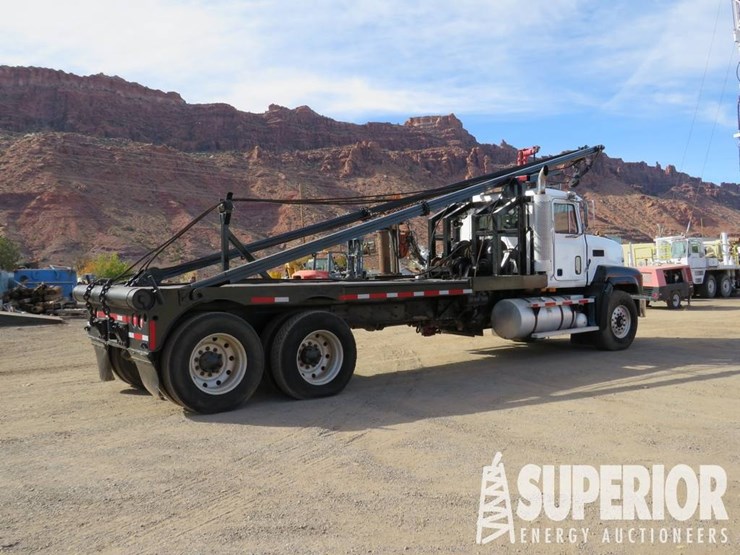 1998-mack-cl713-image-3