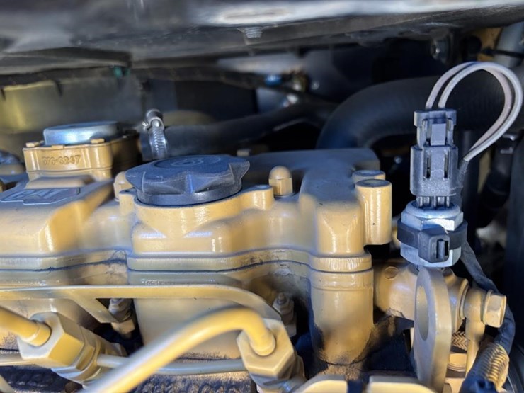 2021-caterpillar-302.7cr-image-58