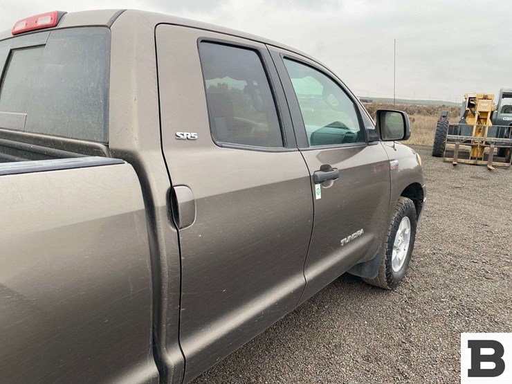 2013-toyota-tundra-image-23