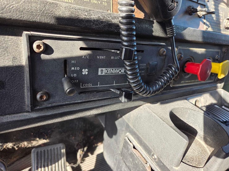 kenworth-t800-image-59