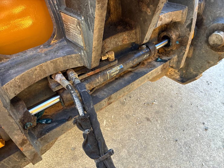 #122215-•-2019-jd-524l-#1dw524lzekf700961-image-18