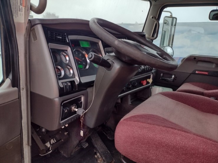 kenworth-t800-image-13