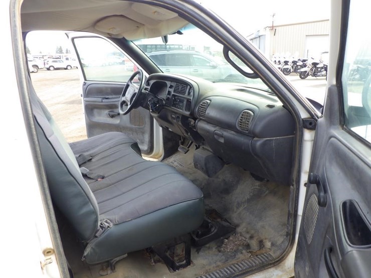 2002-dodge-ram-2500-image-6