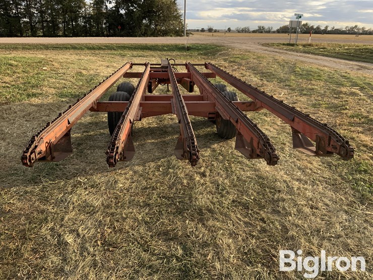 hesston-60a-stack-mover-image-6