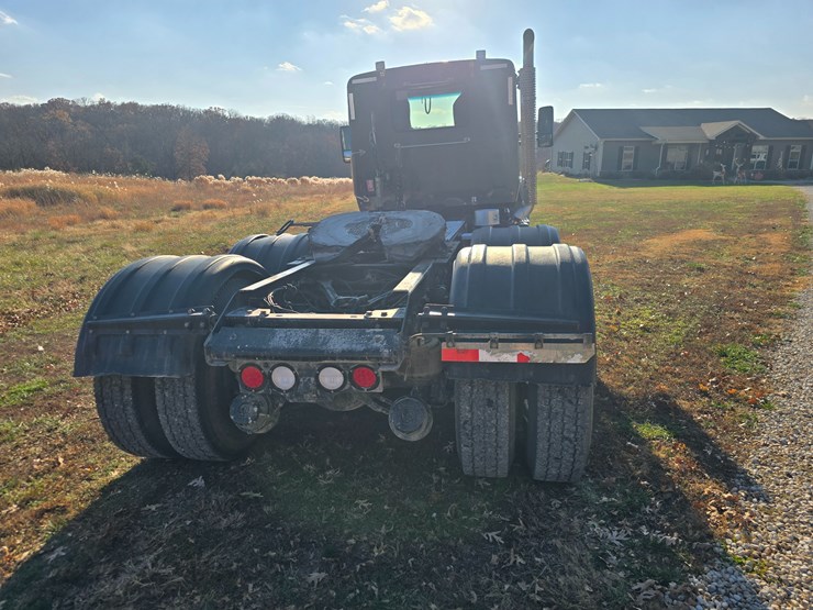 kenworth-t880-image-25