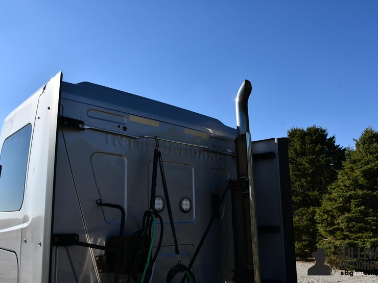 2017-international-prostar-image-18