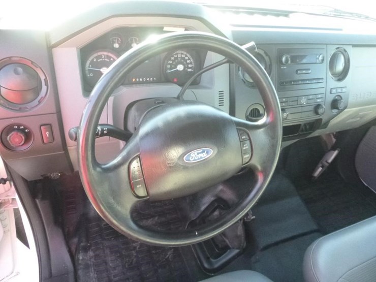 2013-ford-f650-image-17