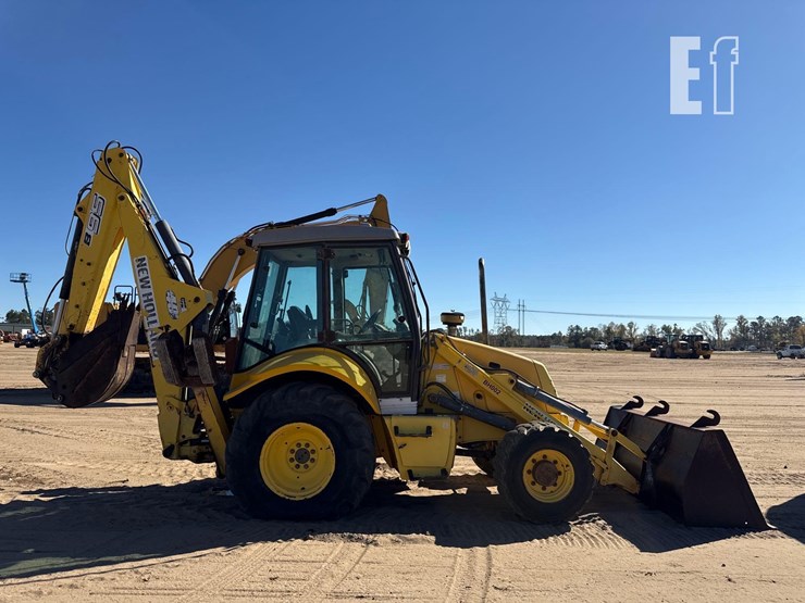 new-holland-b95-image-4