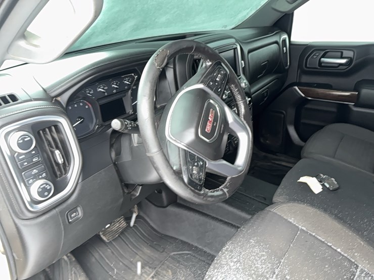 2020-gmc-1500-image-15