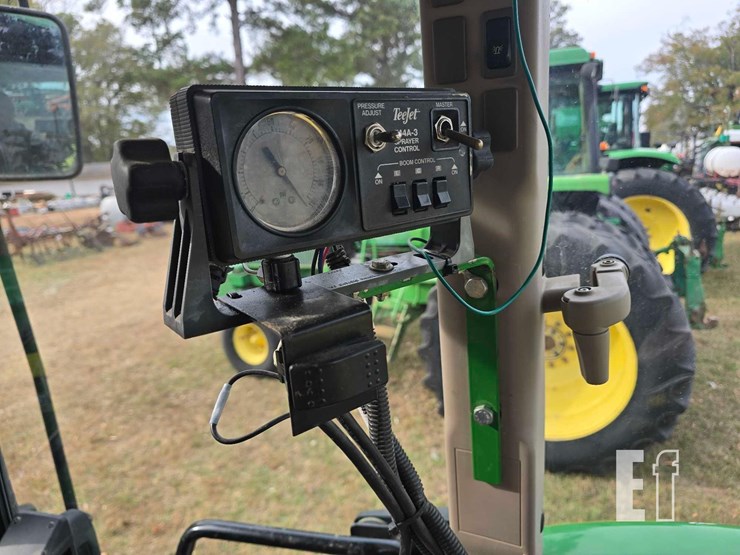 john-deere-6115d-image-33