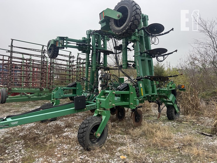 2015-great-plains-np40-image-3