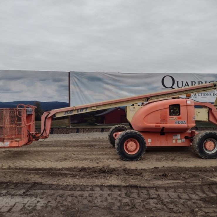 JLG 600AJ
