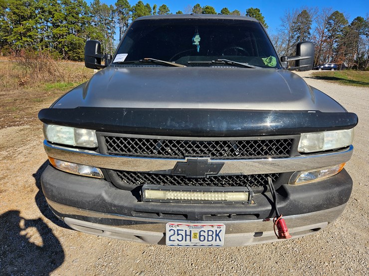 chevrolet-silverado-2500-image-24