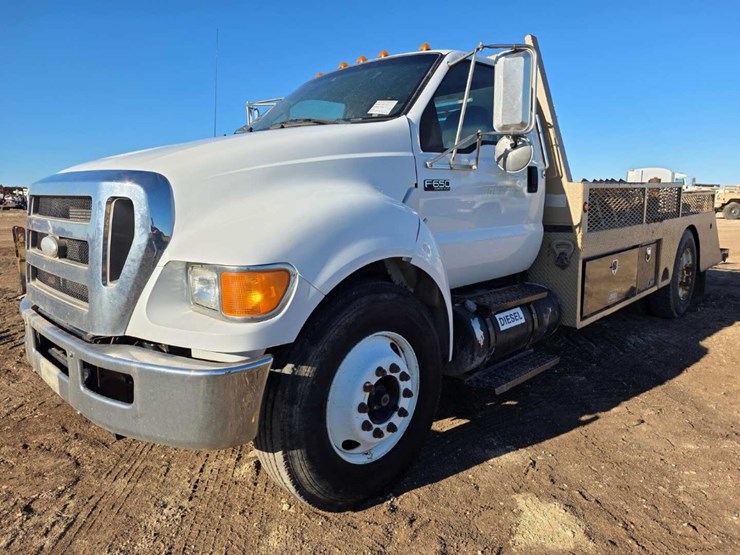 2008-ford-f650-image-1