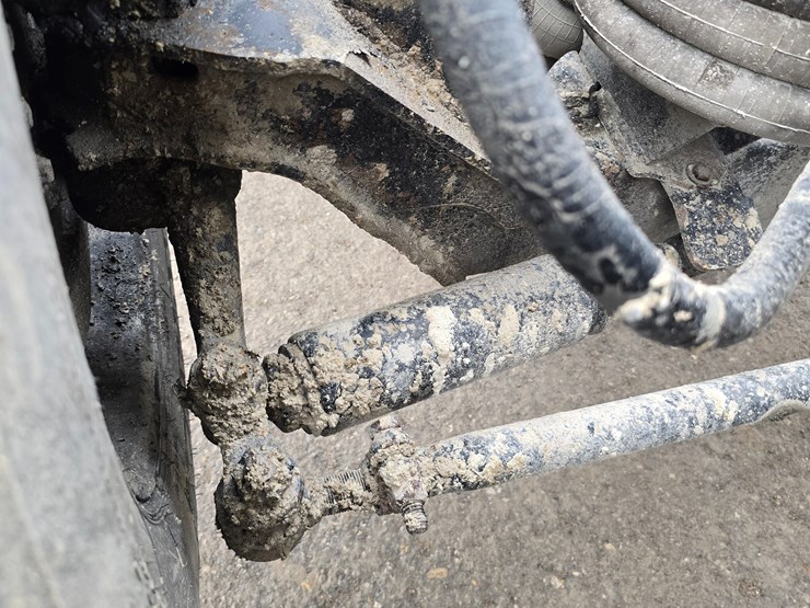 2020-peterbilt-567-image-110