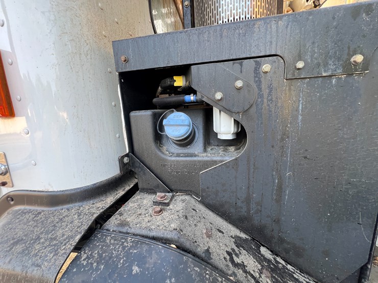 peterbilt-520-image-60