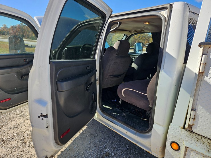 chevrolet-silverado-3500-image-52