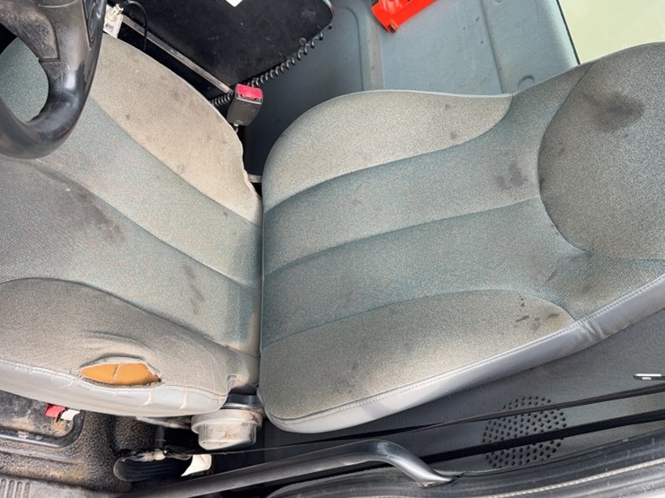 international-durastar-4400-image-17